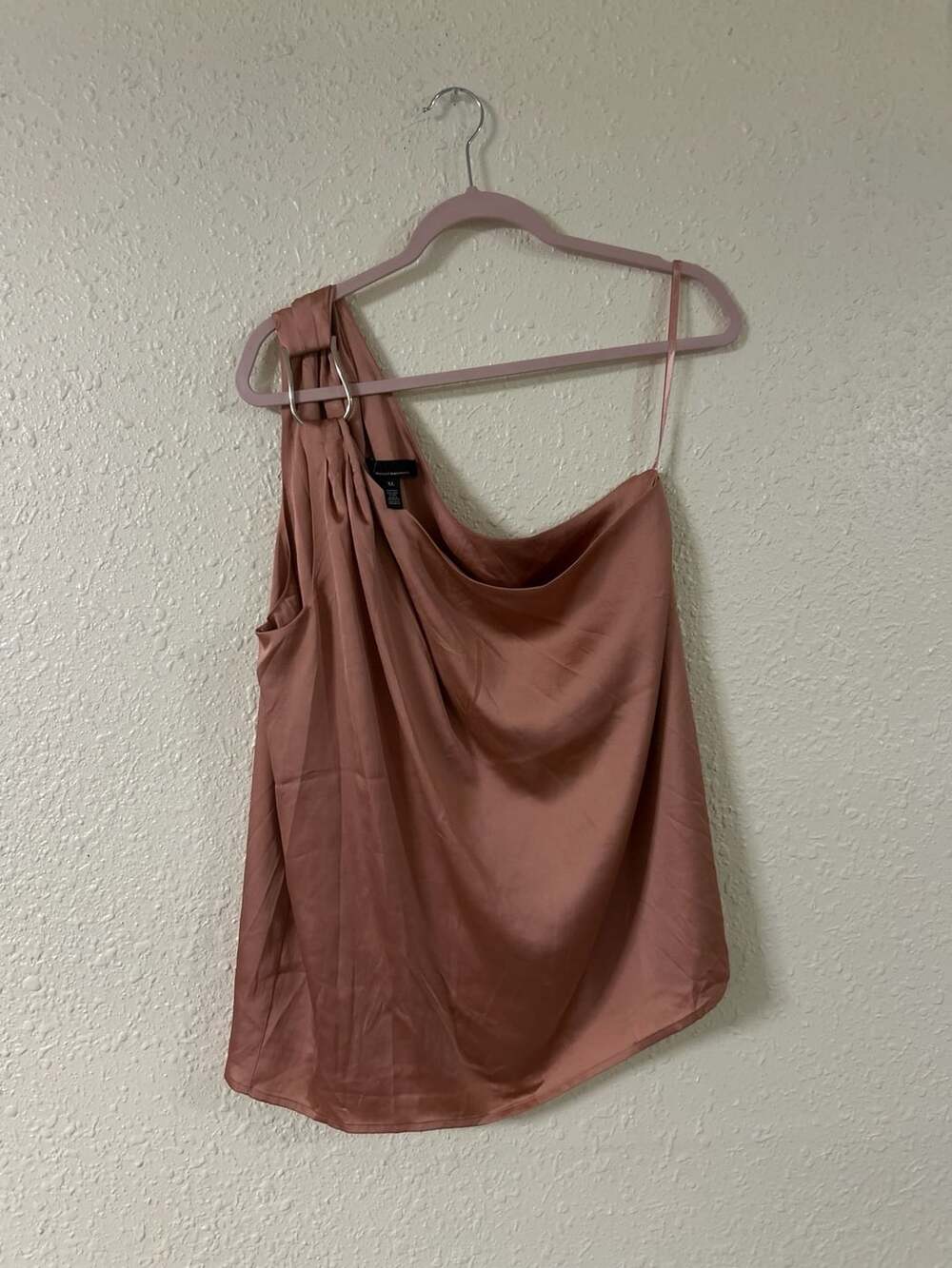 White House Black Market One-Shoulder Ring Top Size XL Pink Satin